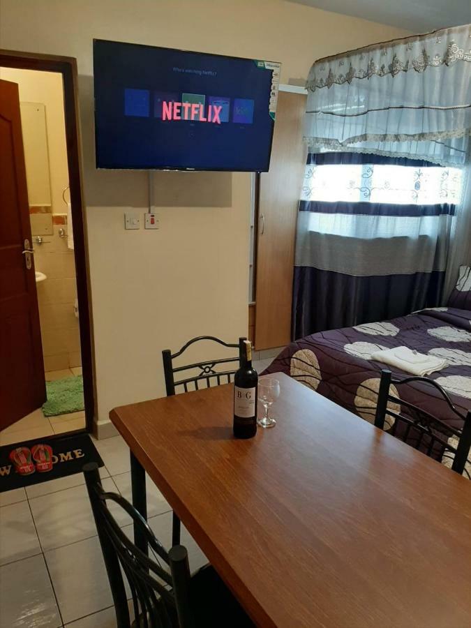 Mercy-Phillips Apartments Located At Eagle Tower Building Nairobi City Centre 外观 照片