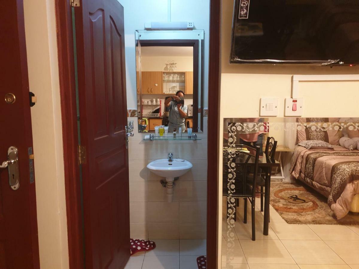 Mercy-Phillips Apartments Located At Eagle Tower Building Nairobi City Centre 外观 照片