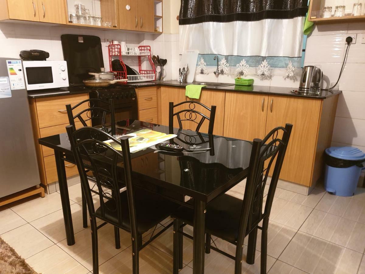 Mercy-Phillips Apartments Located At Eagle Tower Building Nairobi City Centre 外观 照片