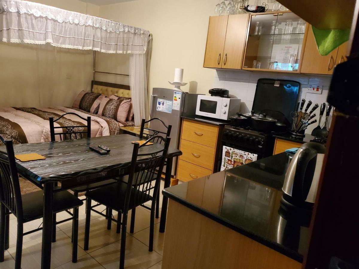 Mercy-Phillips Apartments Located At Eagle Tower Building Nairobi City Centre 外观 照片